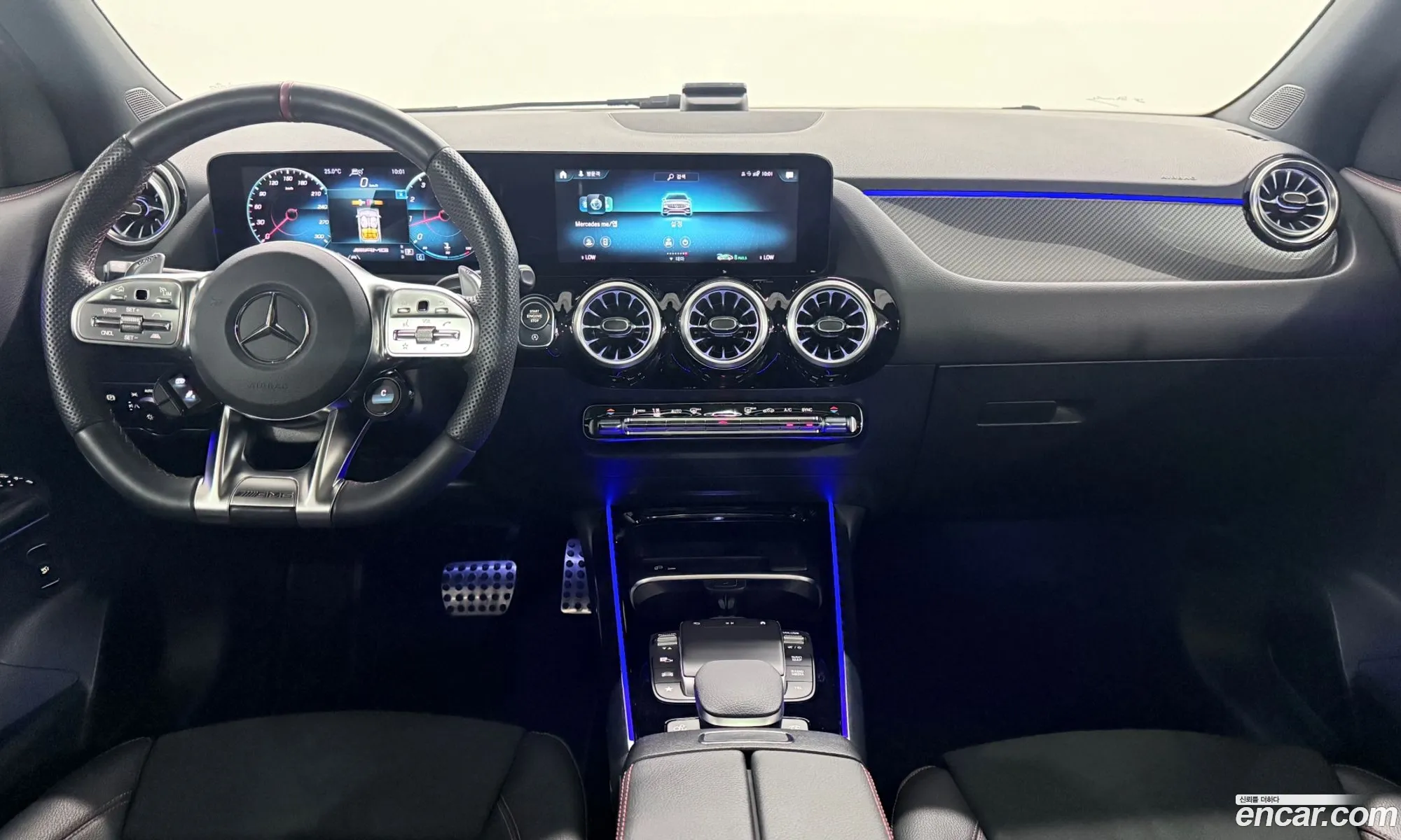 Mercedes-Benz GLA-Class H247 2022 — 14