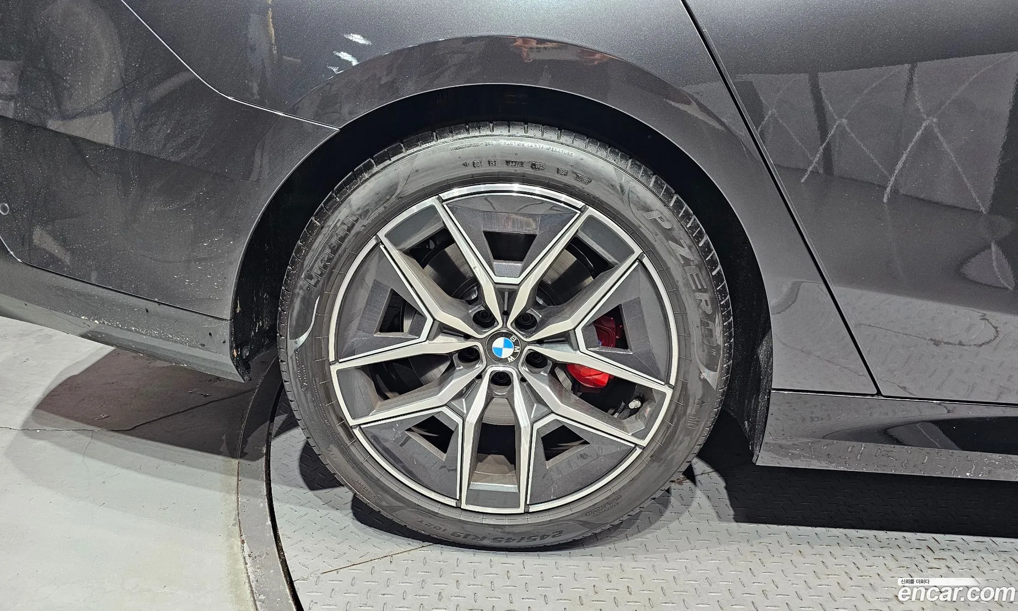BMW 5 Series 2025 — 6