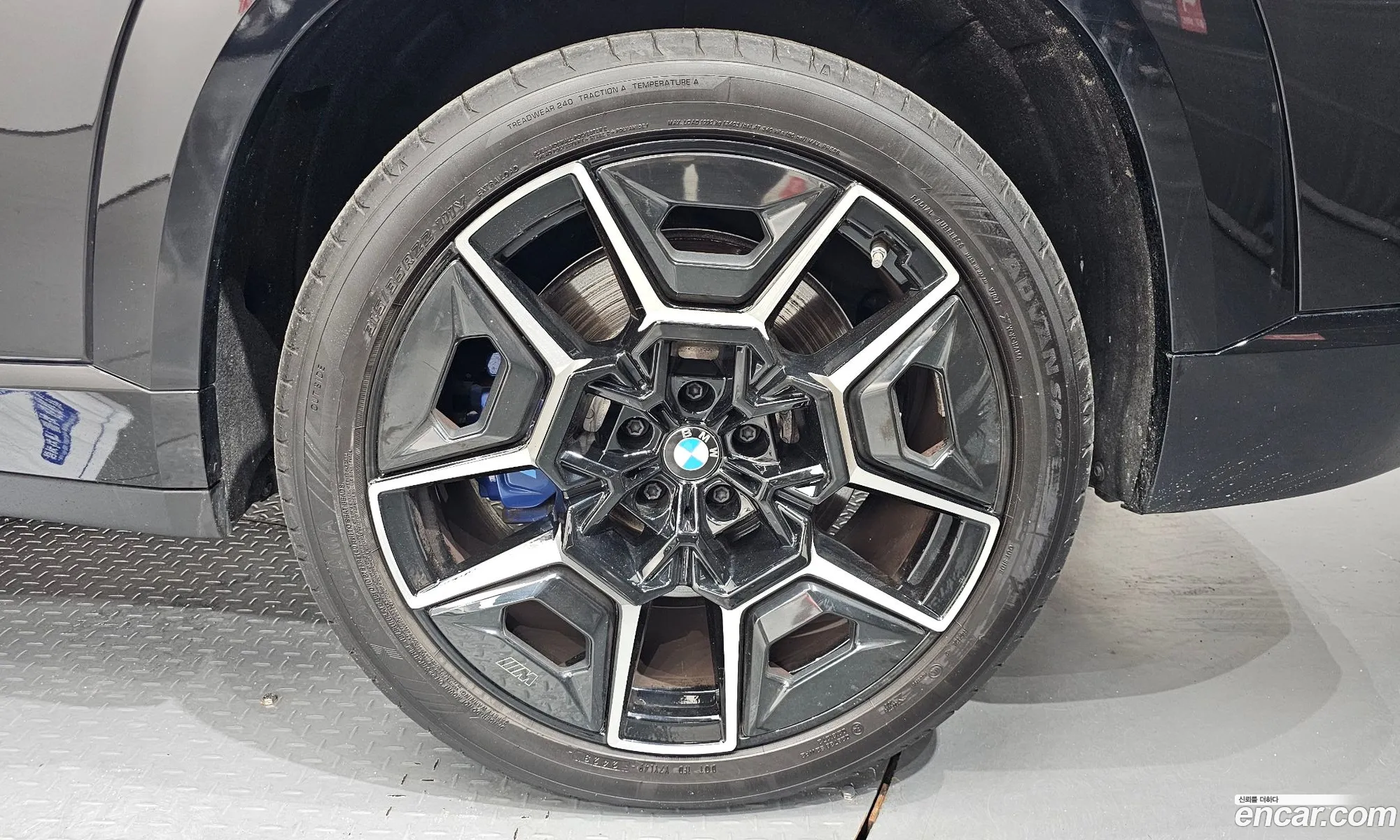 BMW XM