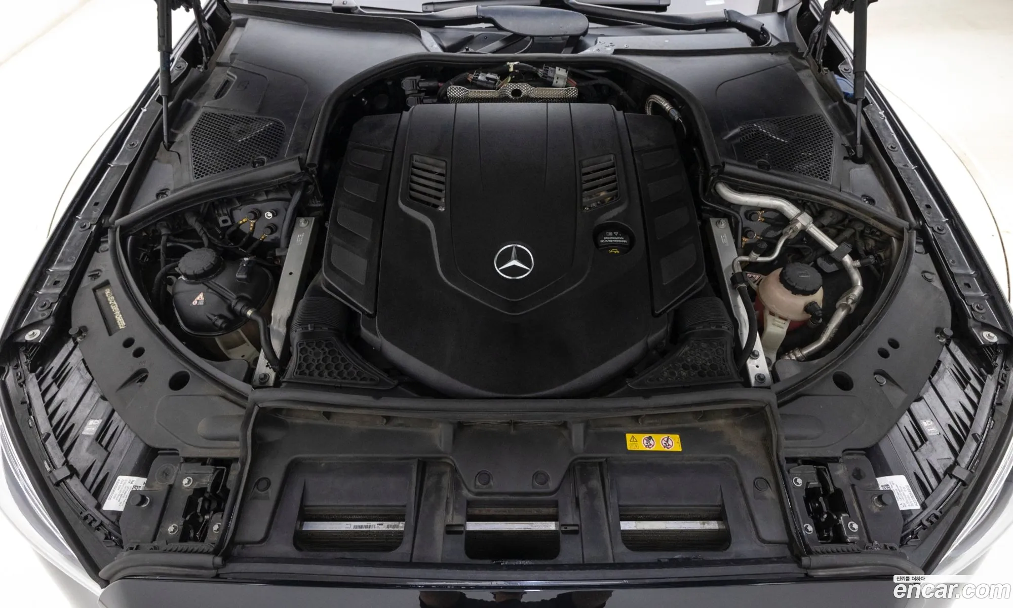 Mercedes-Benz S-Class W223 2022 — 17