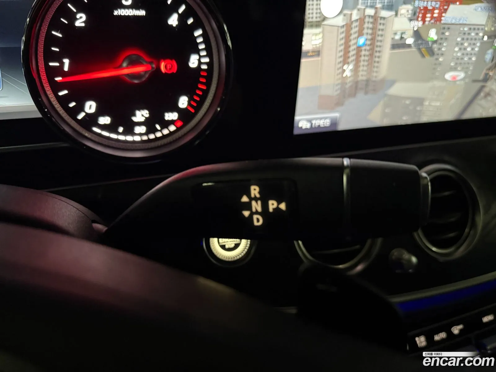 Mercedes-Benz E-Class W213 2016 — 13