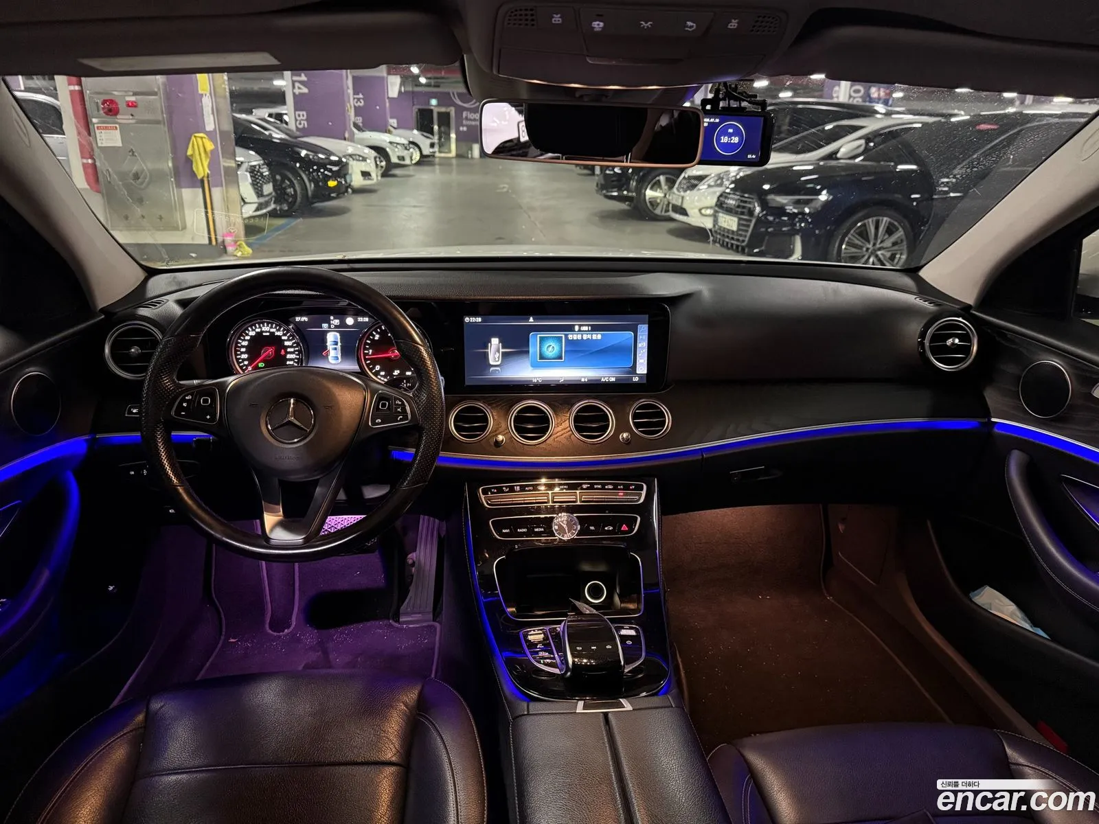 Mercedes-Benz E-Class W213 2016 — 18