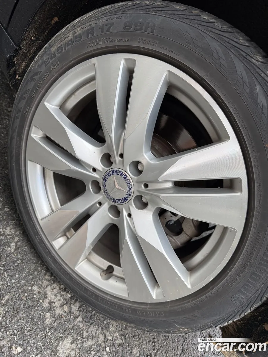 Mercedes-Benz E-Class W212 2010 — 5