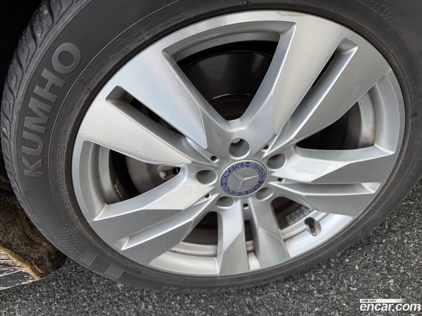Mercedes-Benz E-Class W212 2010 — 15