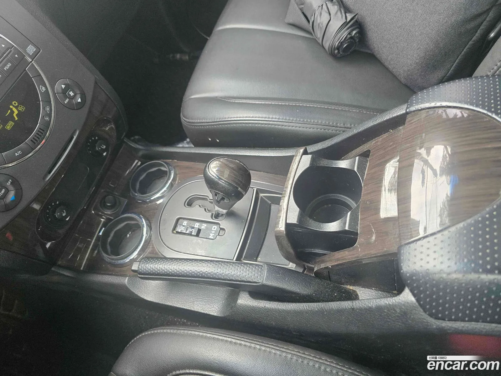 KG Mobility (SsangYong) Super Rexton 2011 — 3