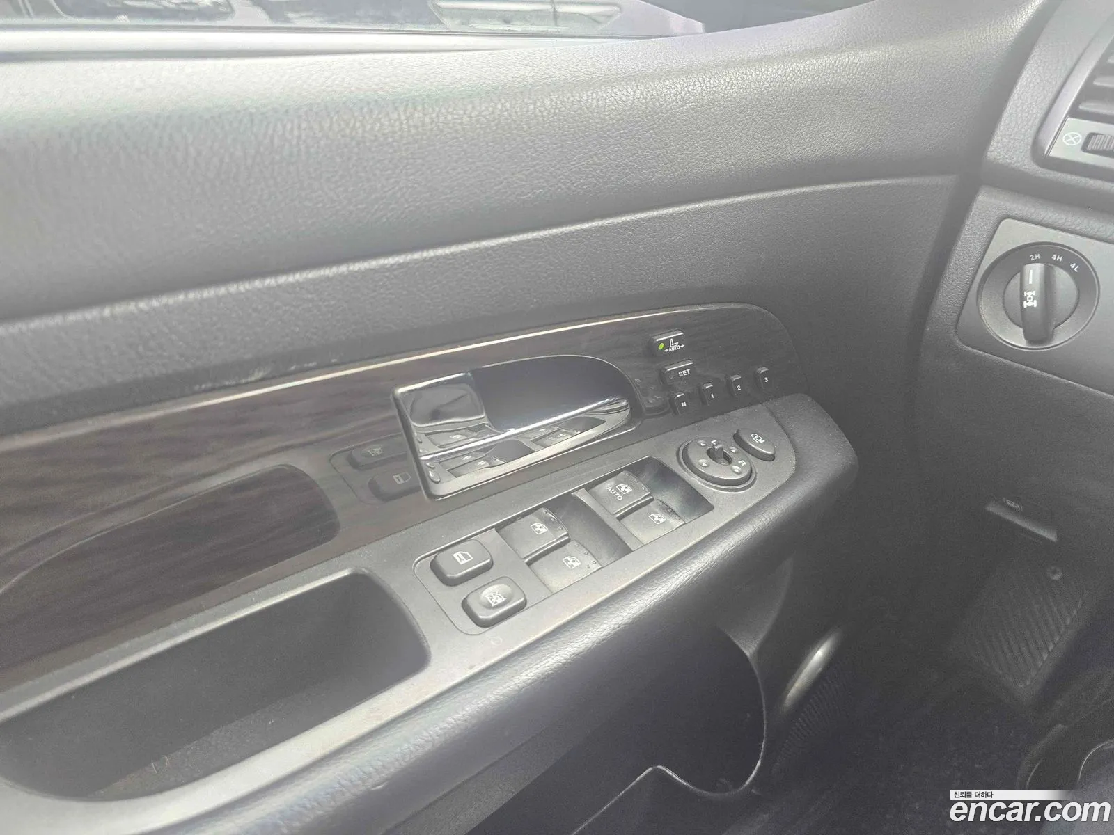 KG Mobility (SsangYong) Super Rexton 2011 — 18