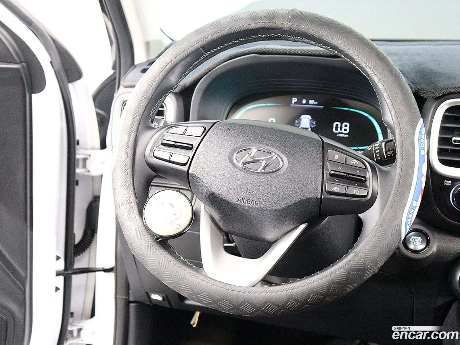 Hyundai Venue 2023 — 3