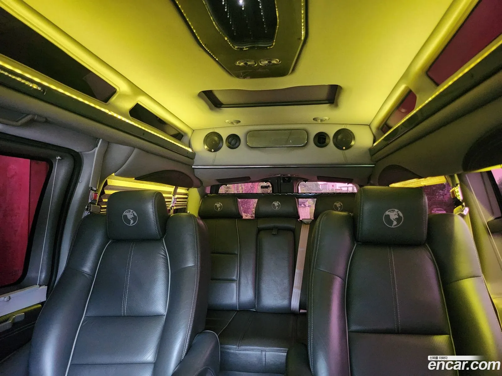 Chevrolet Express Van