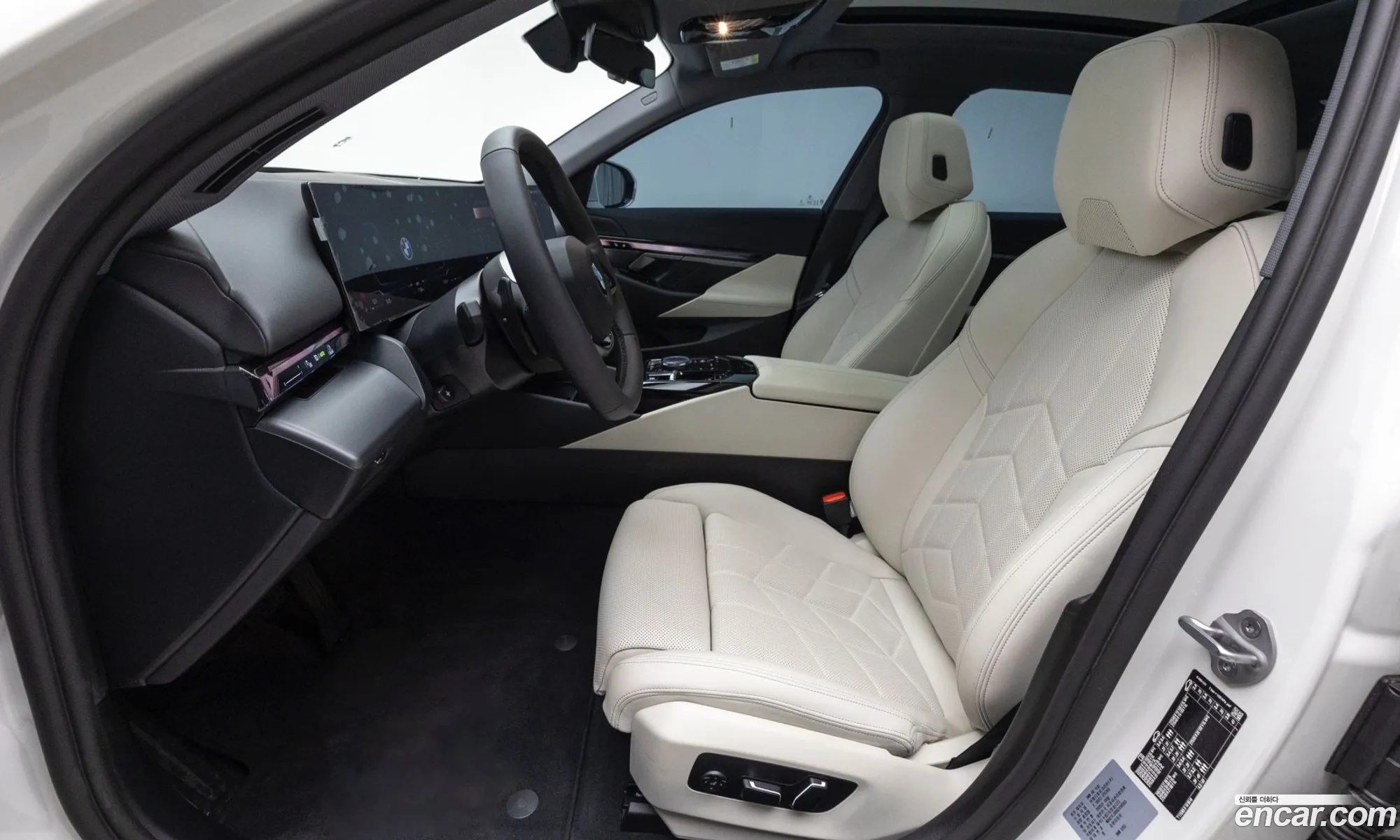 BMW 5 Series 2025 — 6