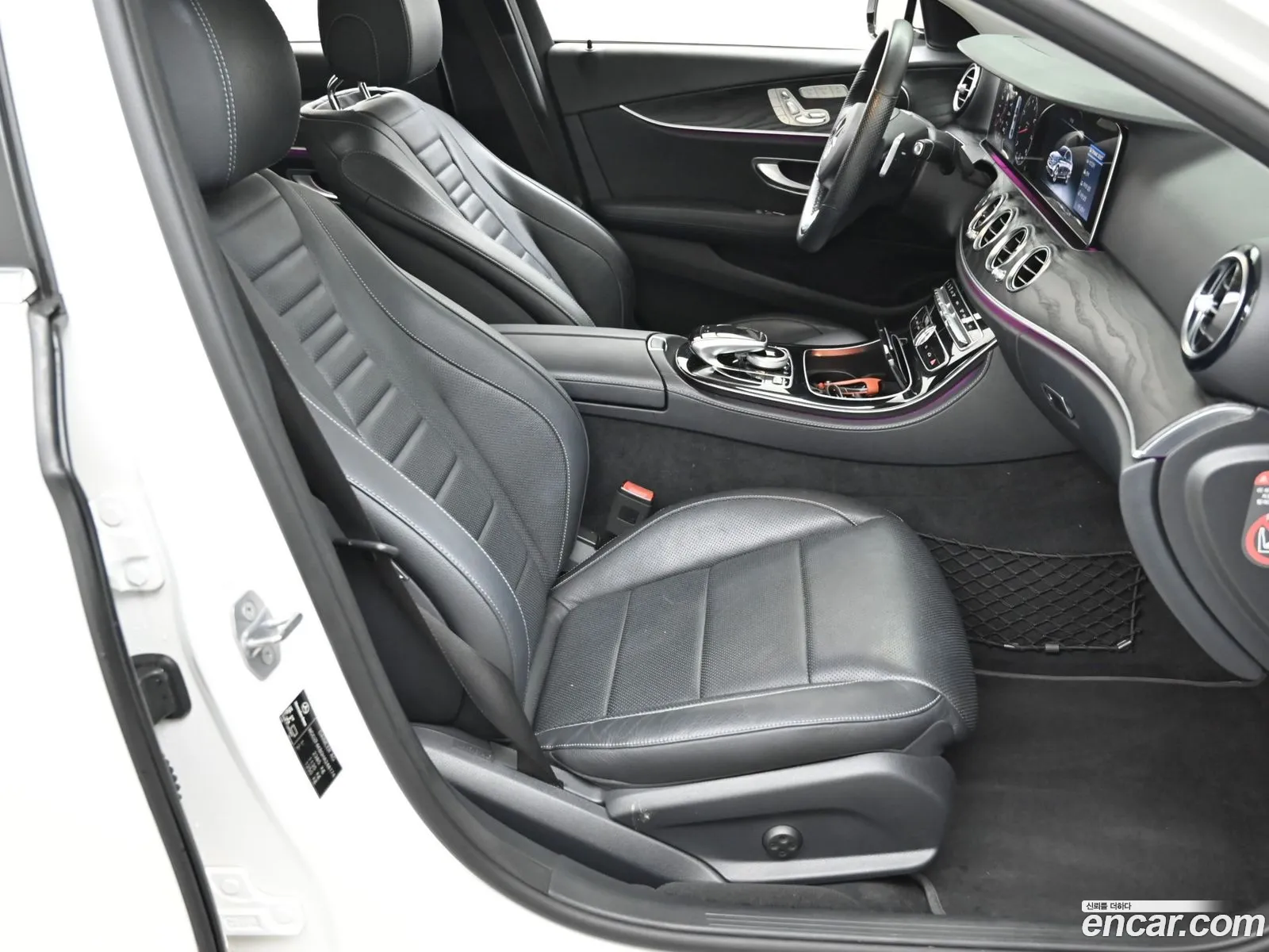Mercedes-Benz E-Class W213 2017 — 10
