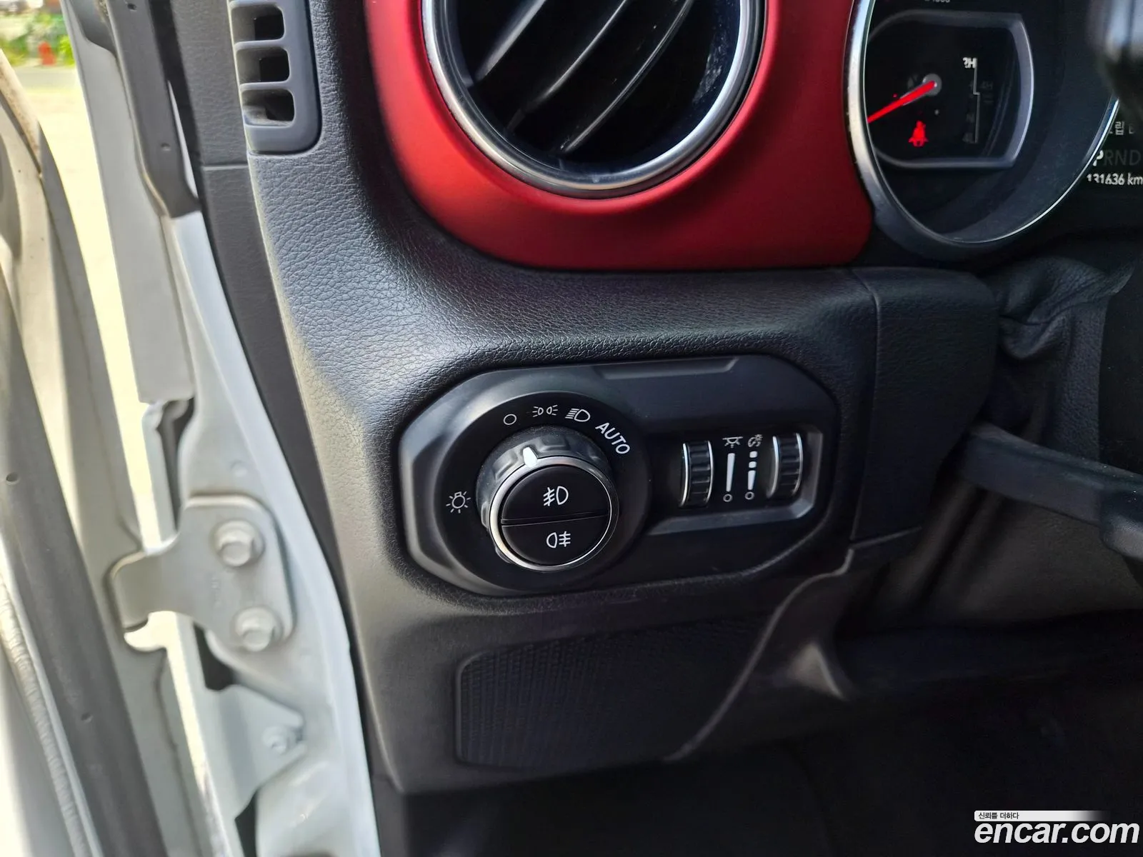 Jeep Wrangler 2021 — 13