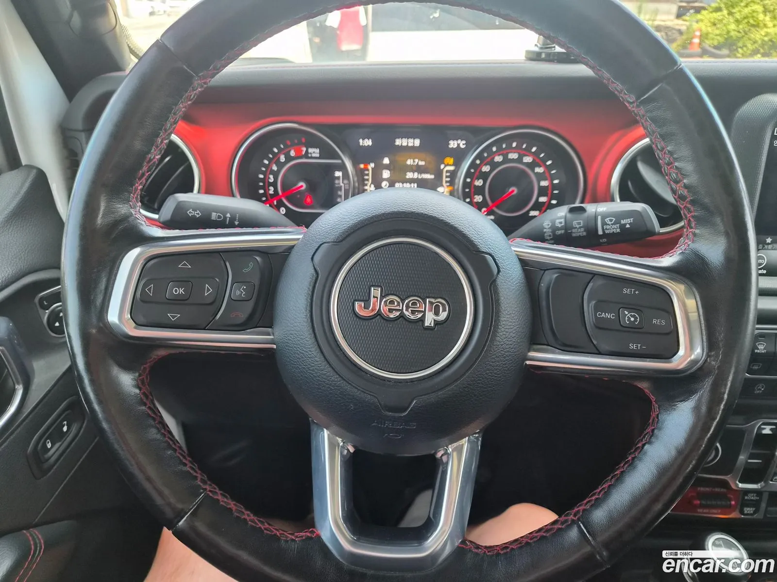 Jeep Wrangler 2021 — 16