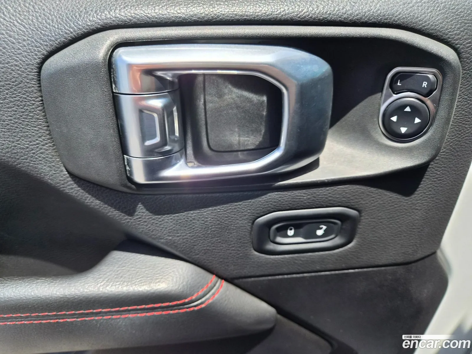 Jeep Wrangler 2021 — 2