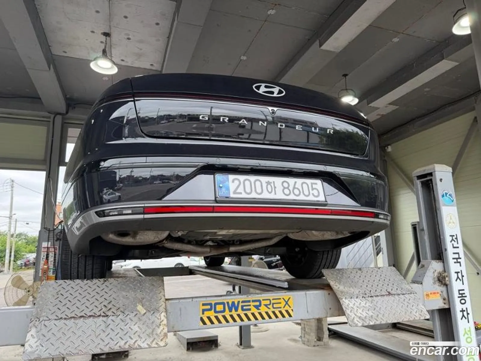 Hyundai Grandeur 2025 — 2
