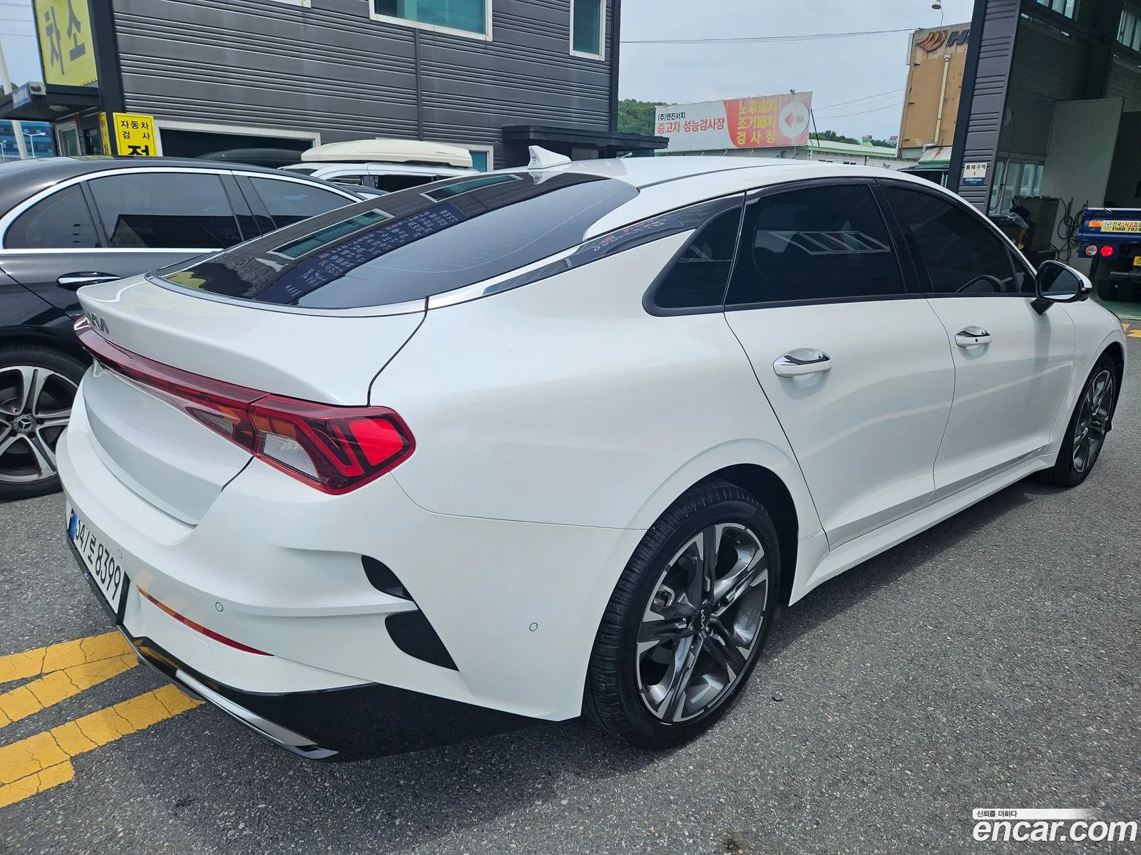 Kia K5 2023 — 14
