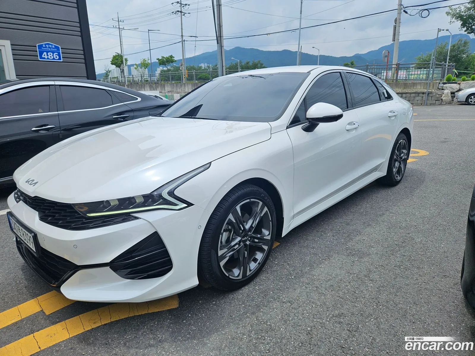 Kia K5 2023 — 4