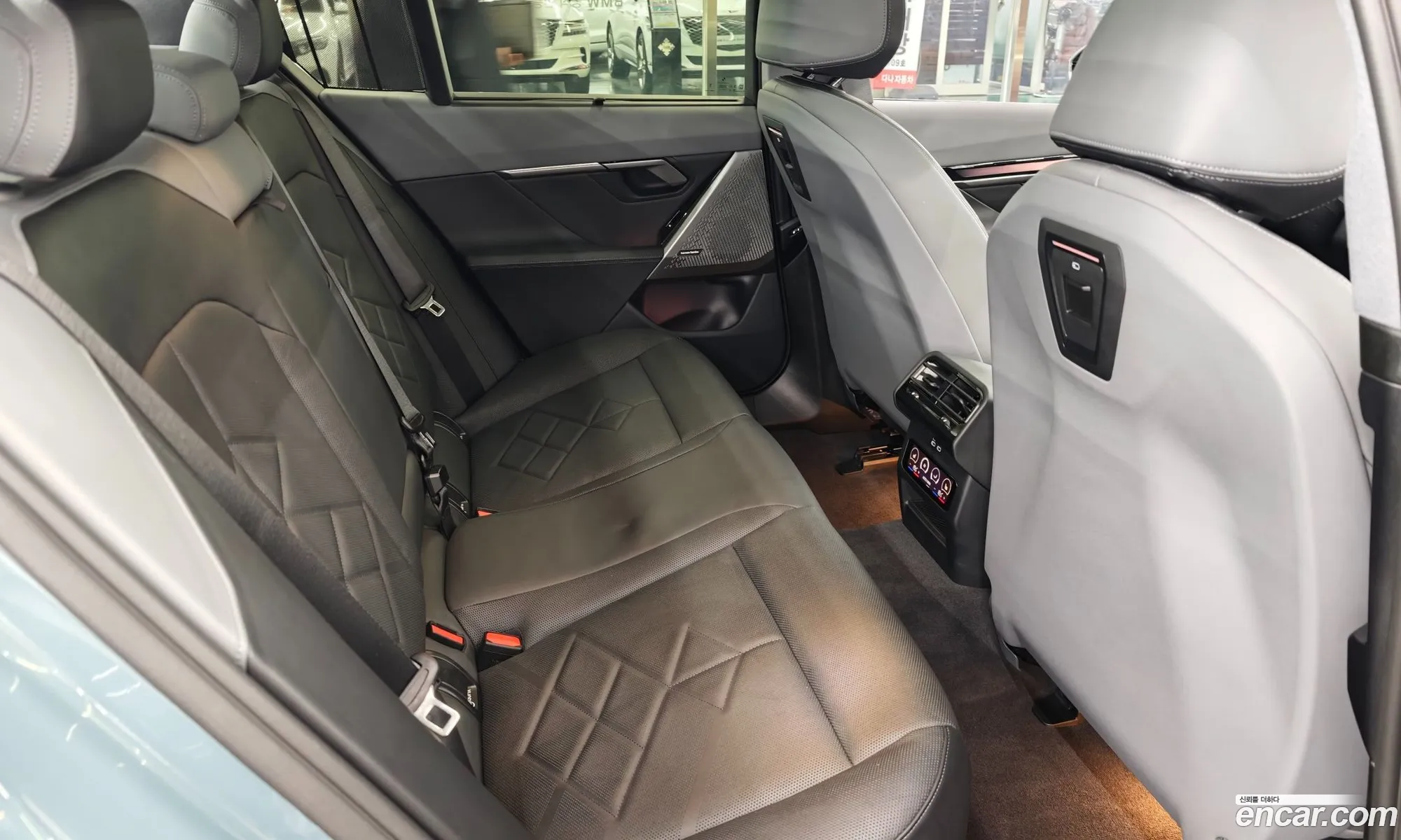BMW 5 Series 2025 — 9