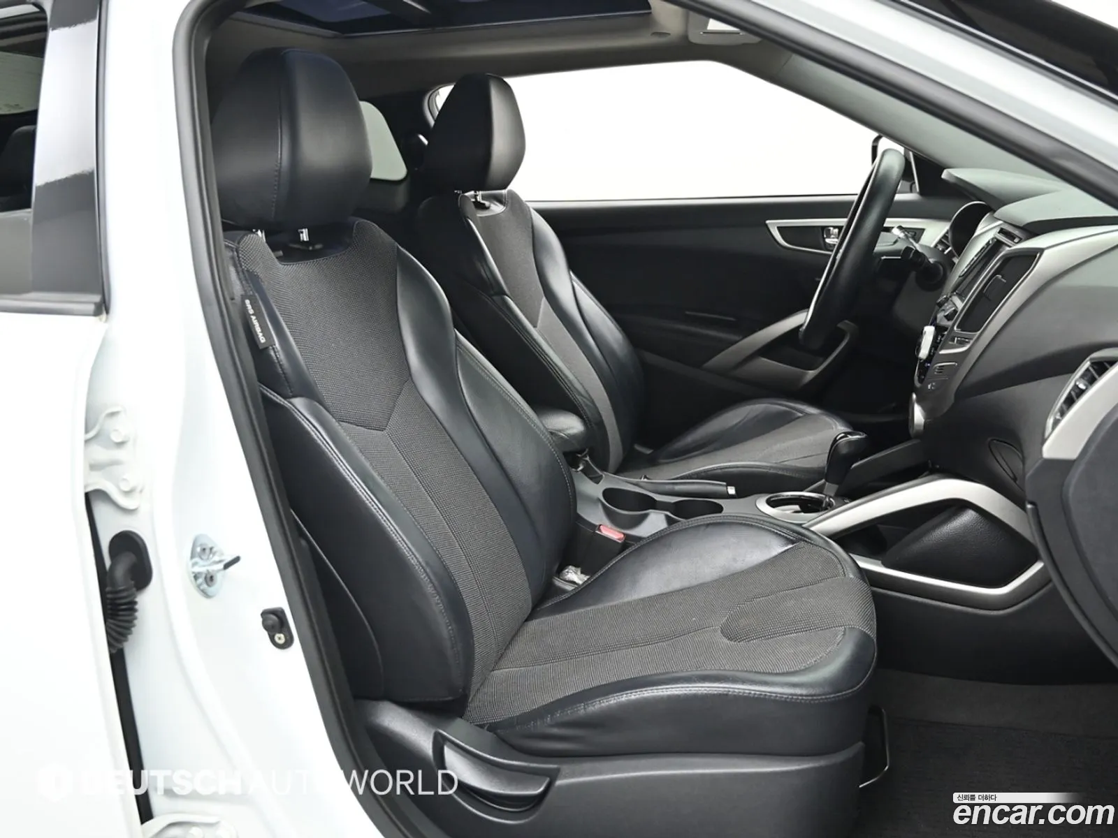 Hyundai Veloster 2011 — 15