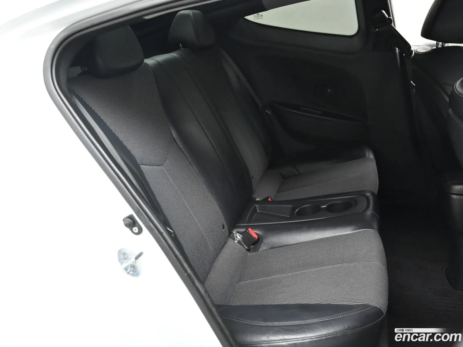 Hyundai Veloster 2011 — 10