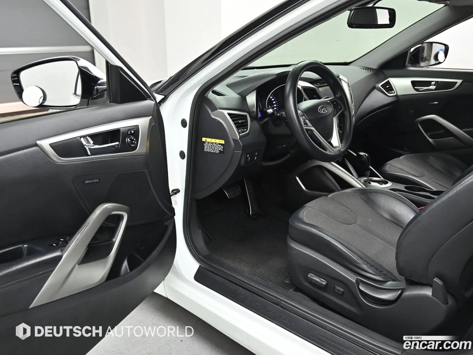 Hyundai Veloster 2011 — 11