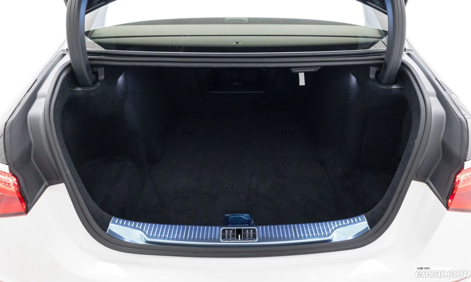 Mercedes-Benz S-Class W223 2025 — 11