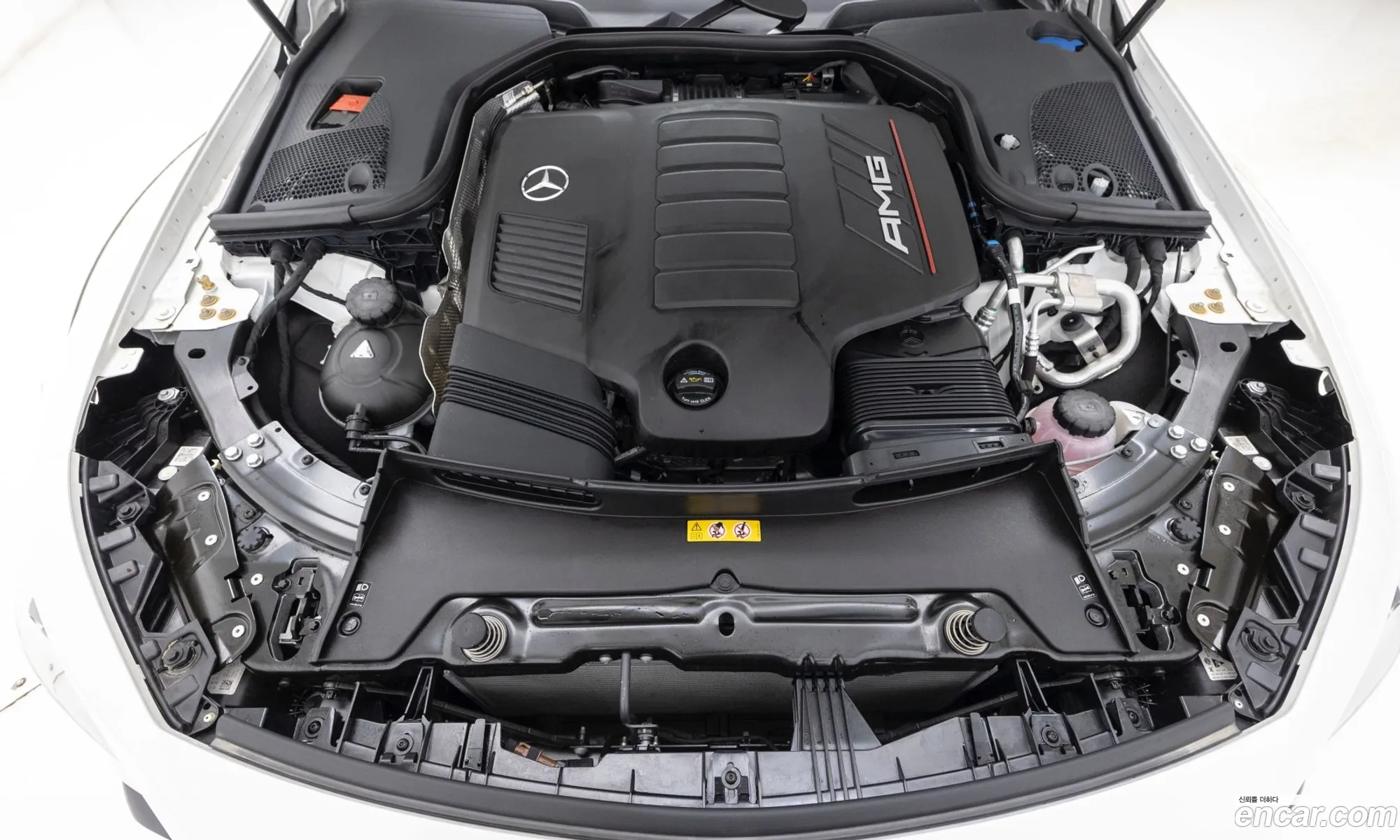 Mercedes-Benz AMG GT 2025 — 2