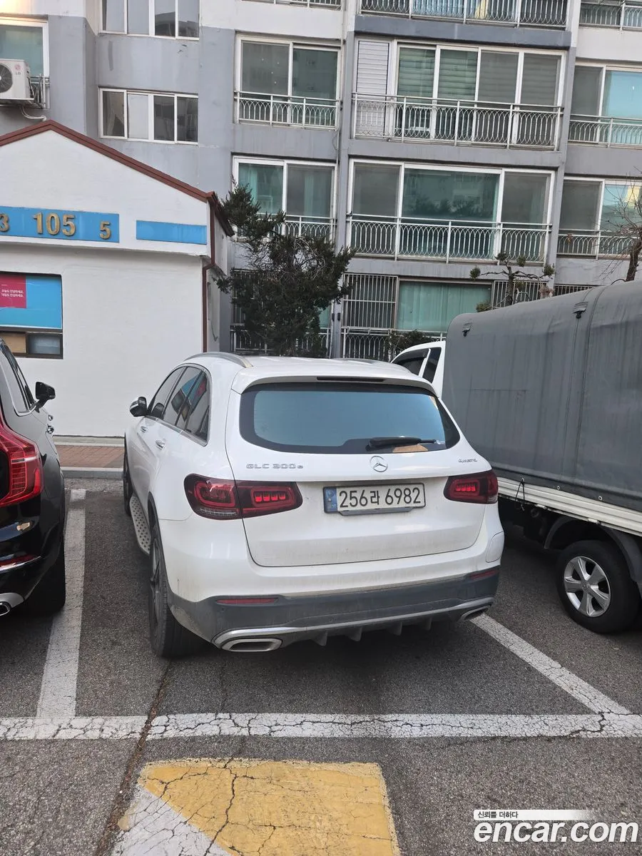 Mercedes-Benz GLC-Class X253 2022 — 11
