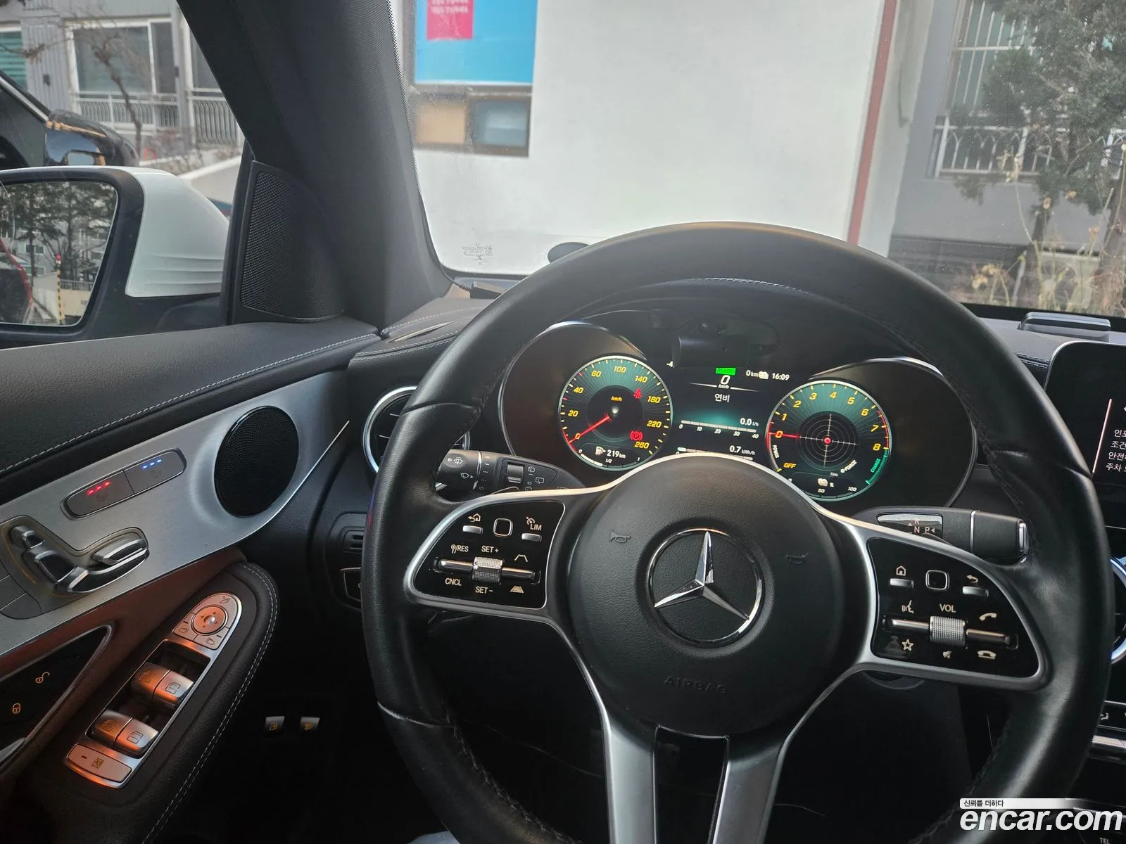 Mercedes-Benz GLC-Class X253 2022 — 5