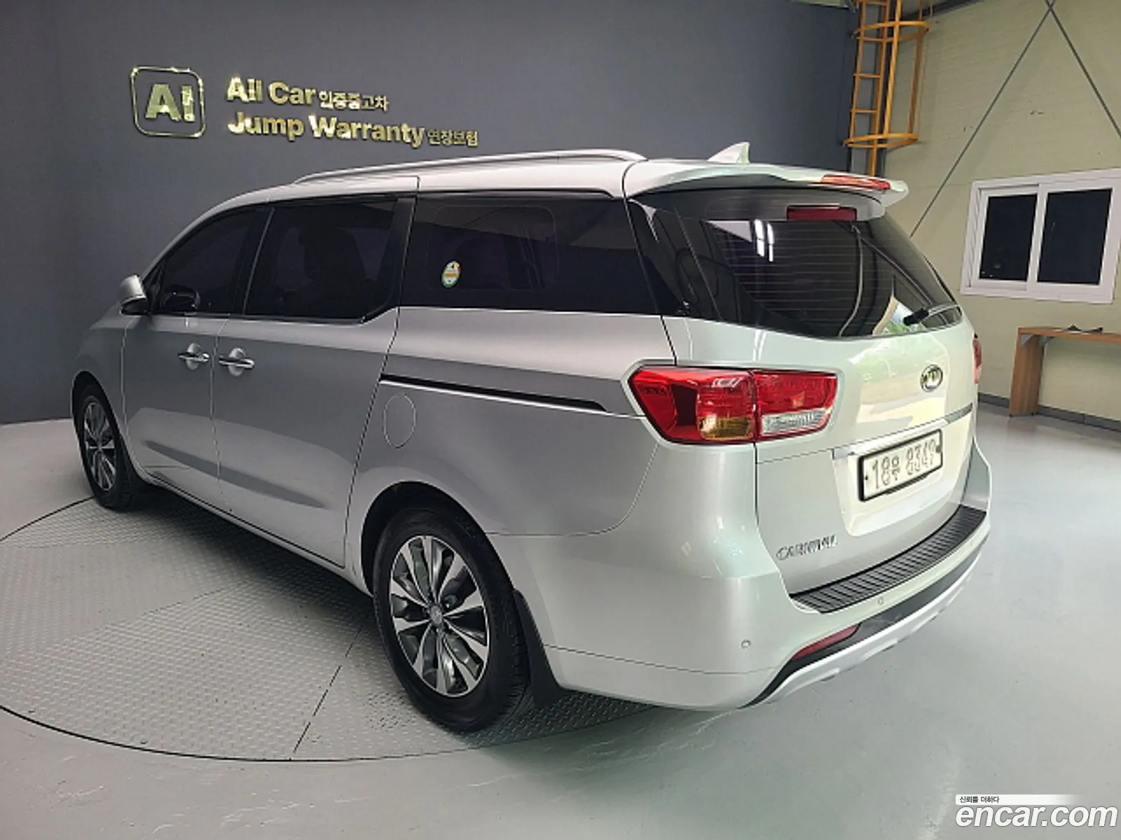 Kia Carnival 2016 — 14