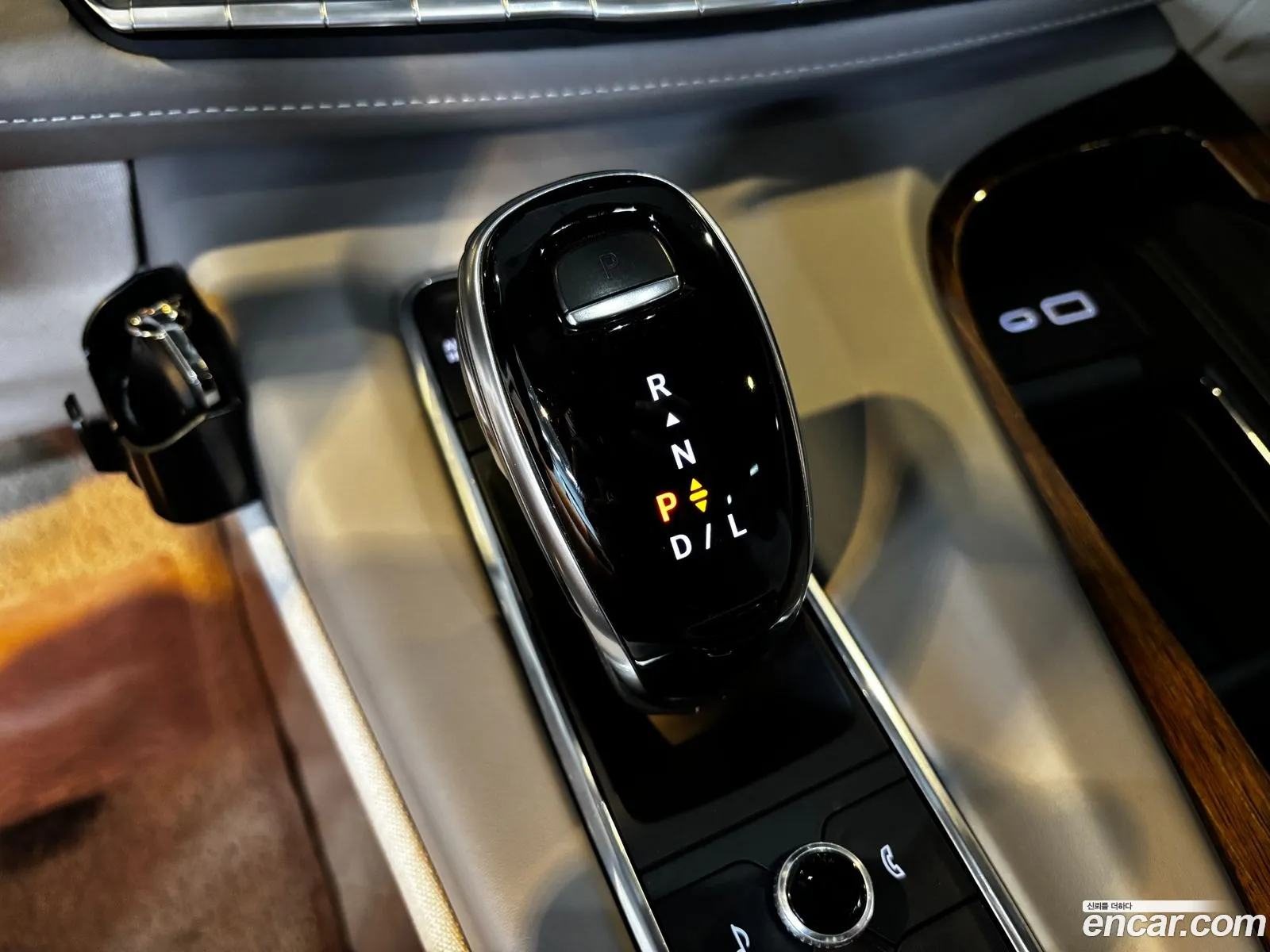 Cadillac Escalade 2021 — 12