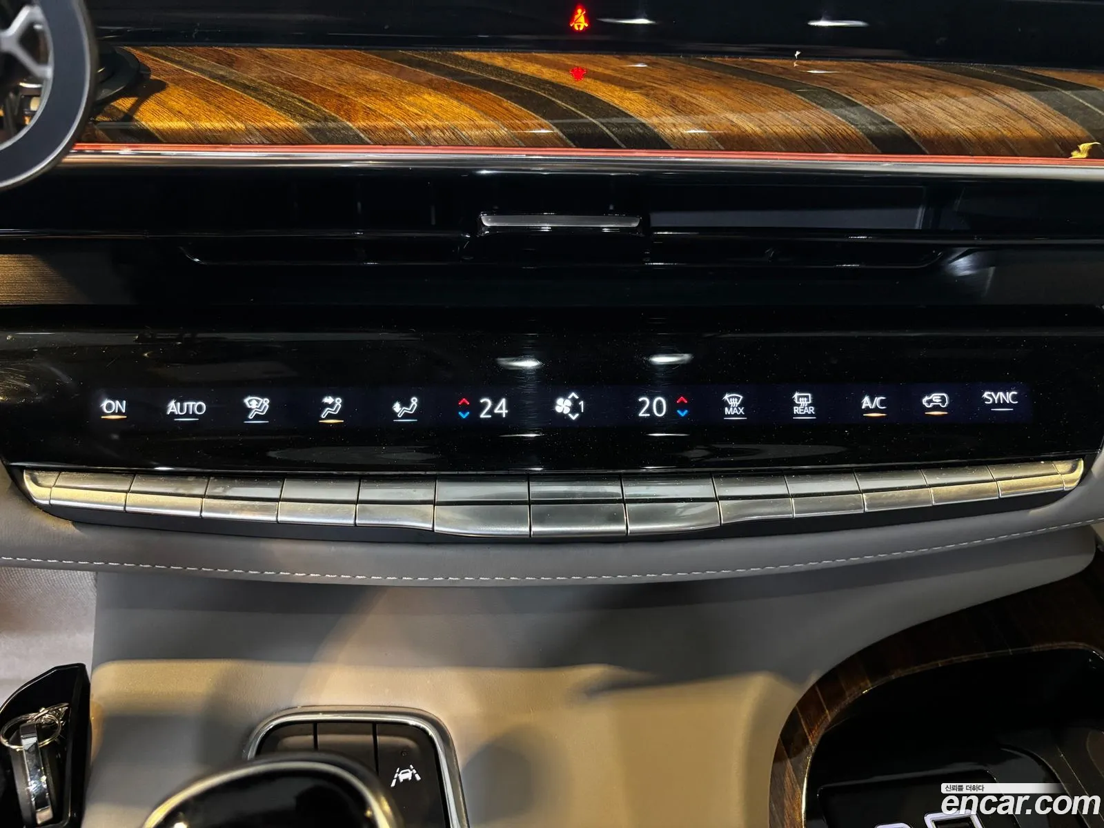 Cadillac Escalade 2021 — 8