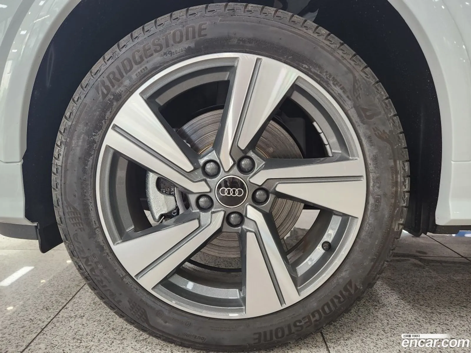 Audi Q2 2023 — 10