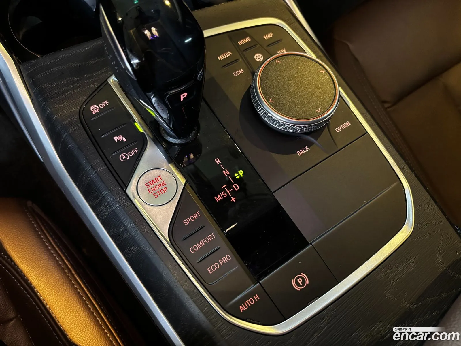 BMW 3 Series 2019 — 3