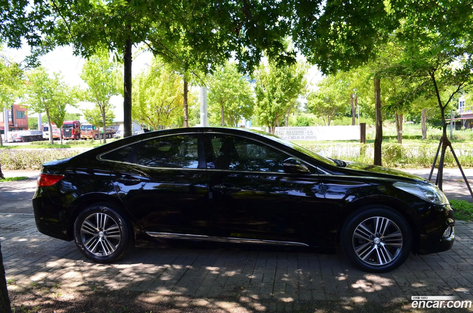Hyundai Grandeur HG 2014 — 11