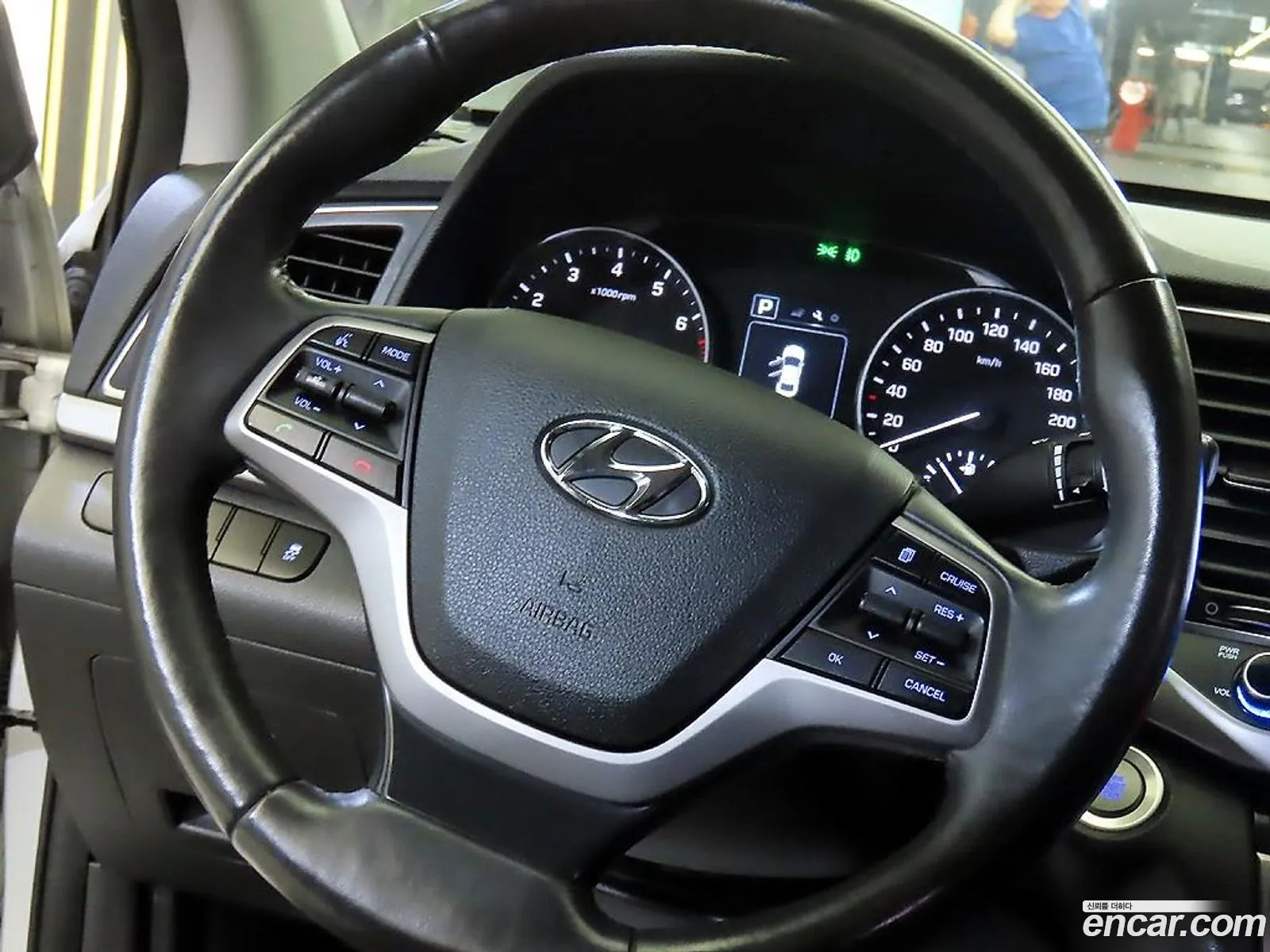 Hyundai Elantra AD 2016 — 5