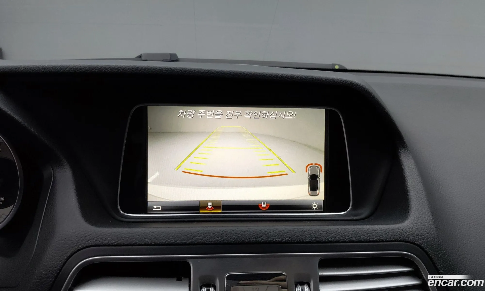 Mercedes-Benz E-Class W212 2016 — 17