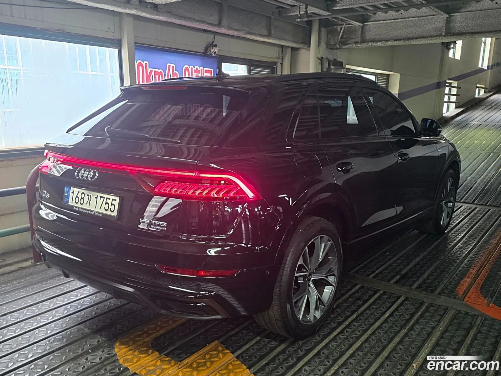 Audi Q8 2022 — 18