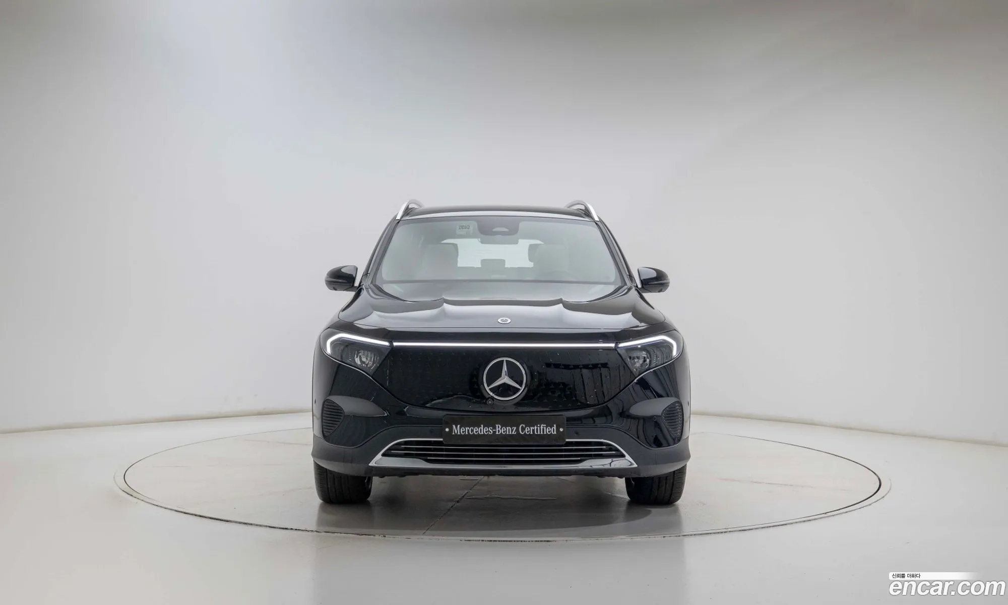 Mercedes-Benz EQB X243 2025 — 11
