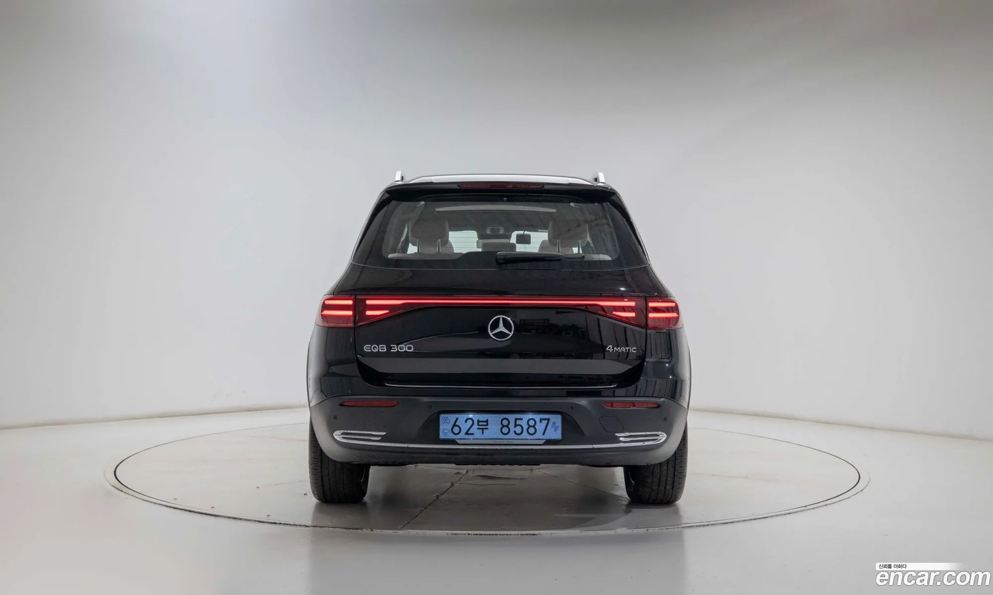 Mercedes-Benz EQB X243 2025 — 12