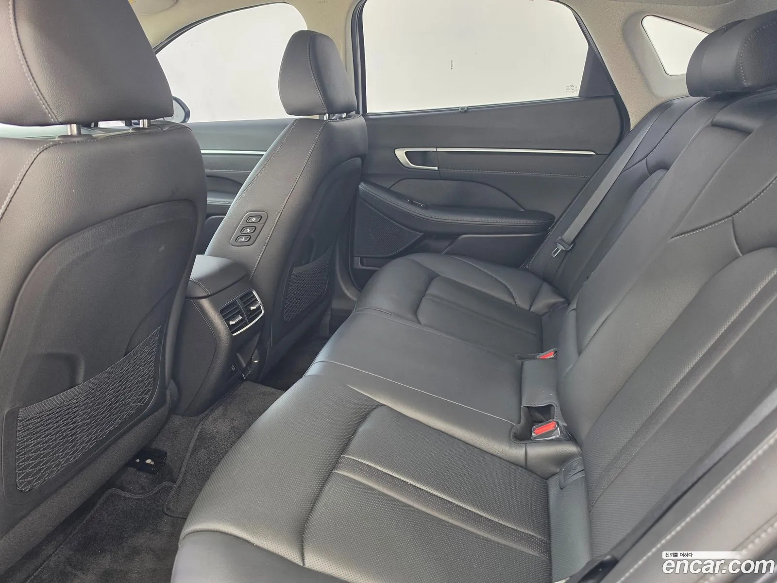 Hyundai Sonata the Edge Hybrid 2024 — 18