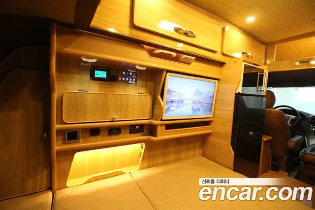 Hyundai Grand Starex 2016 — 18