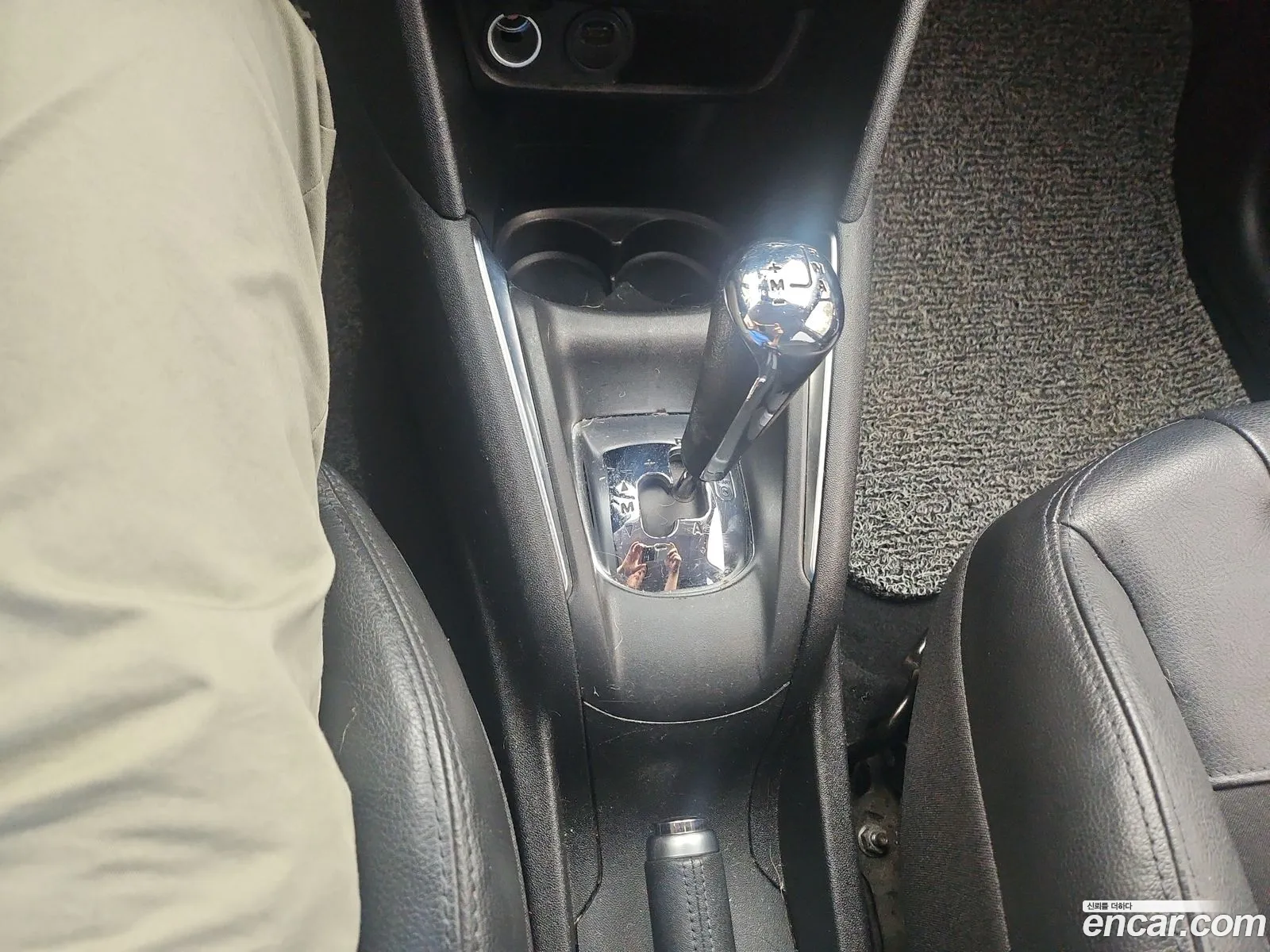Peugeot 208 2014 — 6