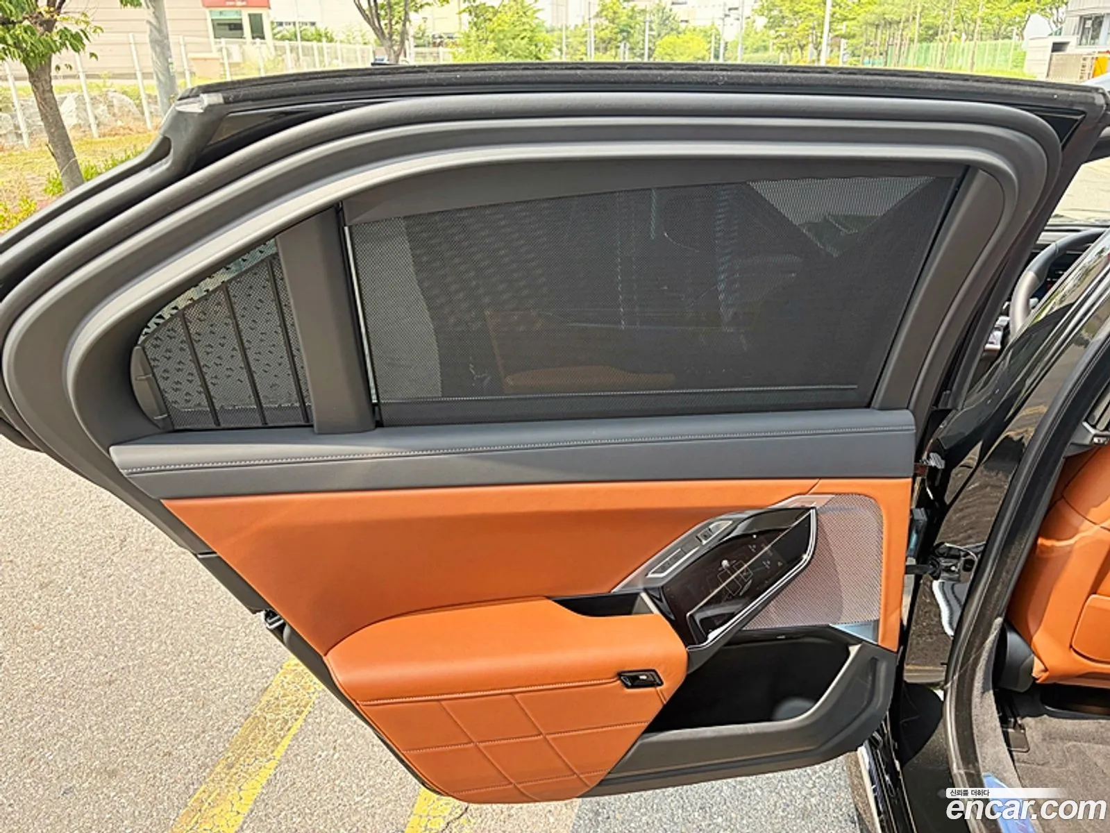 BMW 7 Series 2025 — 17
