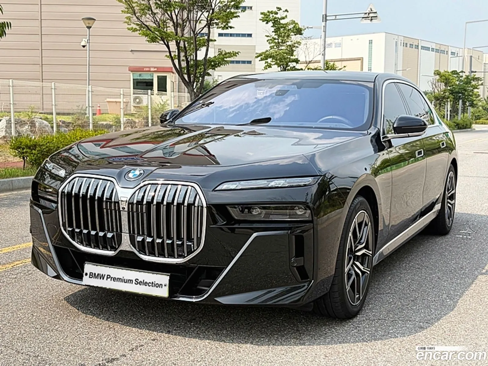 BMW 7 Series 2025 — 12