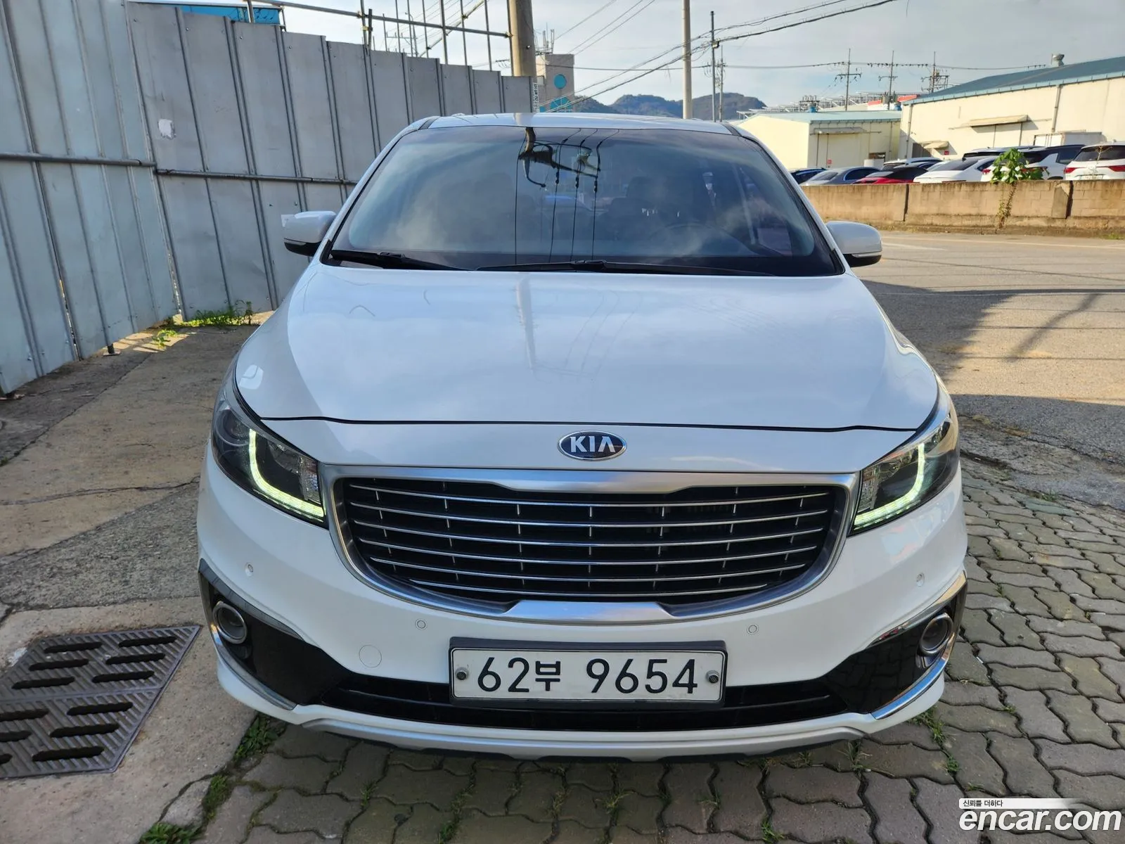 Kia Carnival 2017 — 9