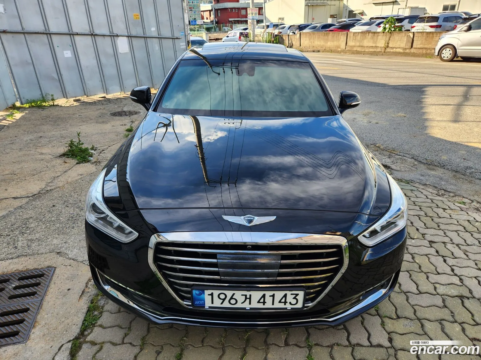 Genesis EQ900 2016 — 2