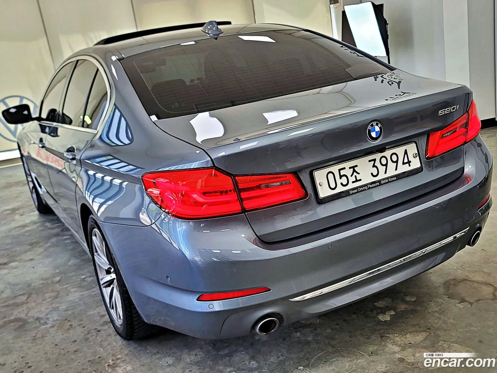BMW 5 Series 2018 — 6