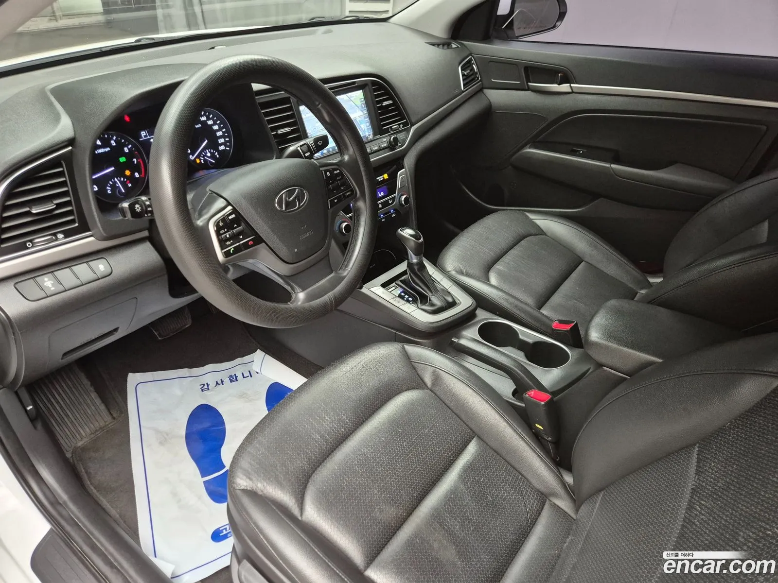 Hyundai Elantra AD 2016 — 2