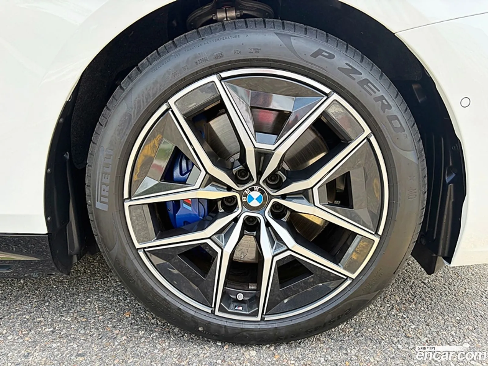 BMW i5 2025 — 2