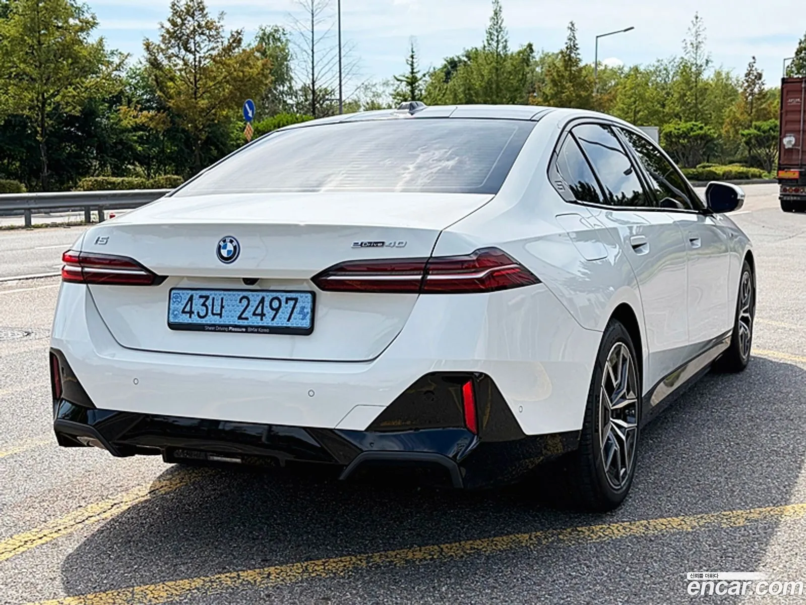 BMW i5 2025 — 18